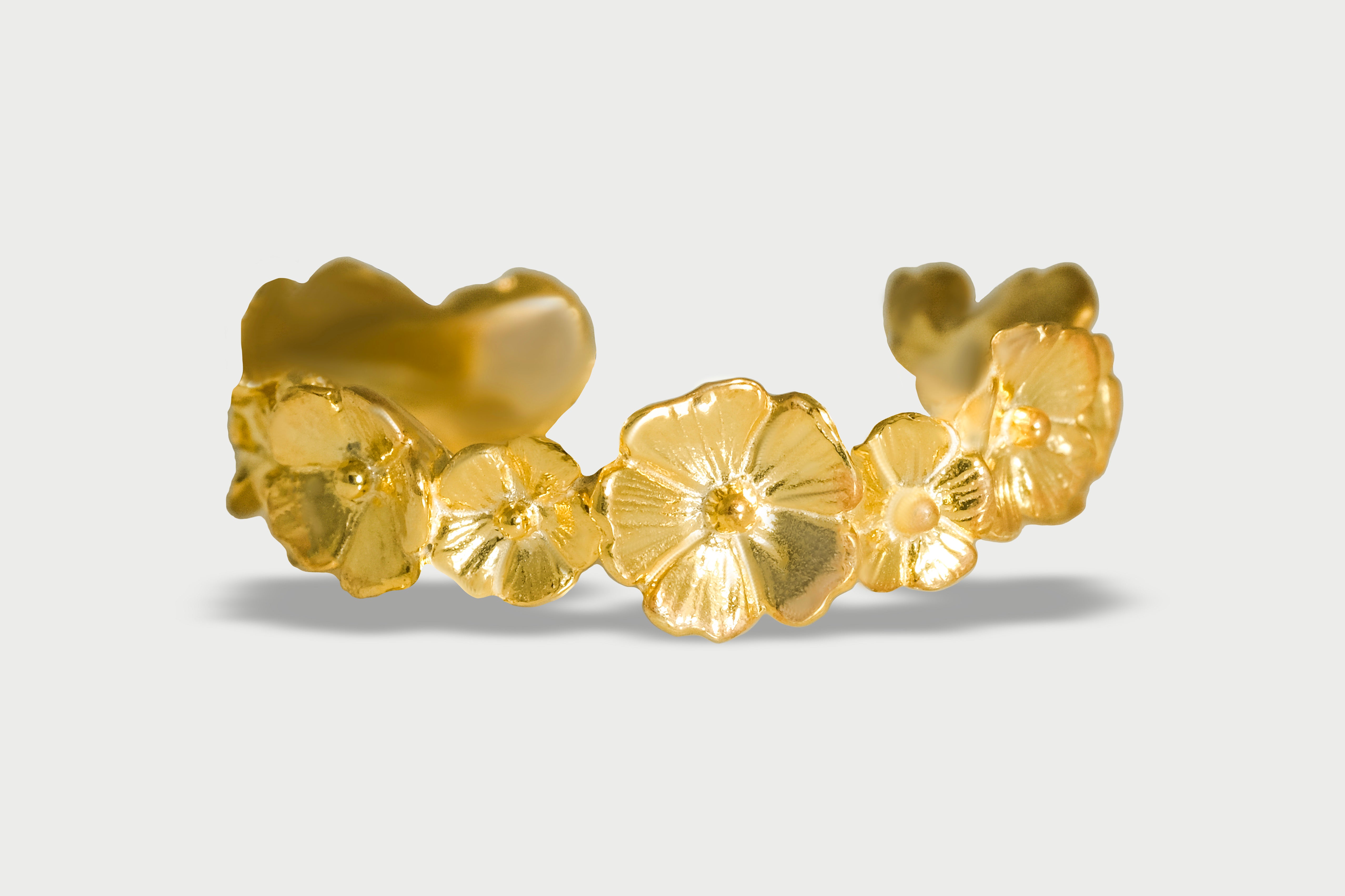 Anelli Anello Fantasia da Donna in Oro 18 Carati Misura anello: 15 Anelli Anello Fantasia da Donna in Oro 18 Carati Misura anello: 15