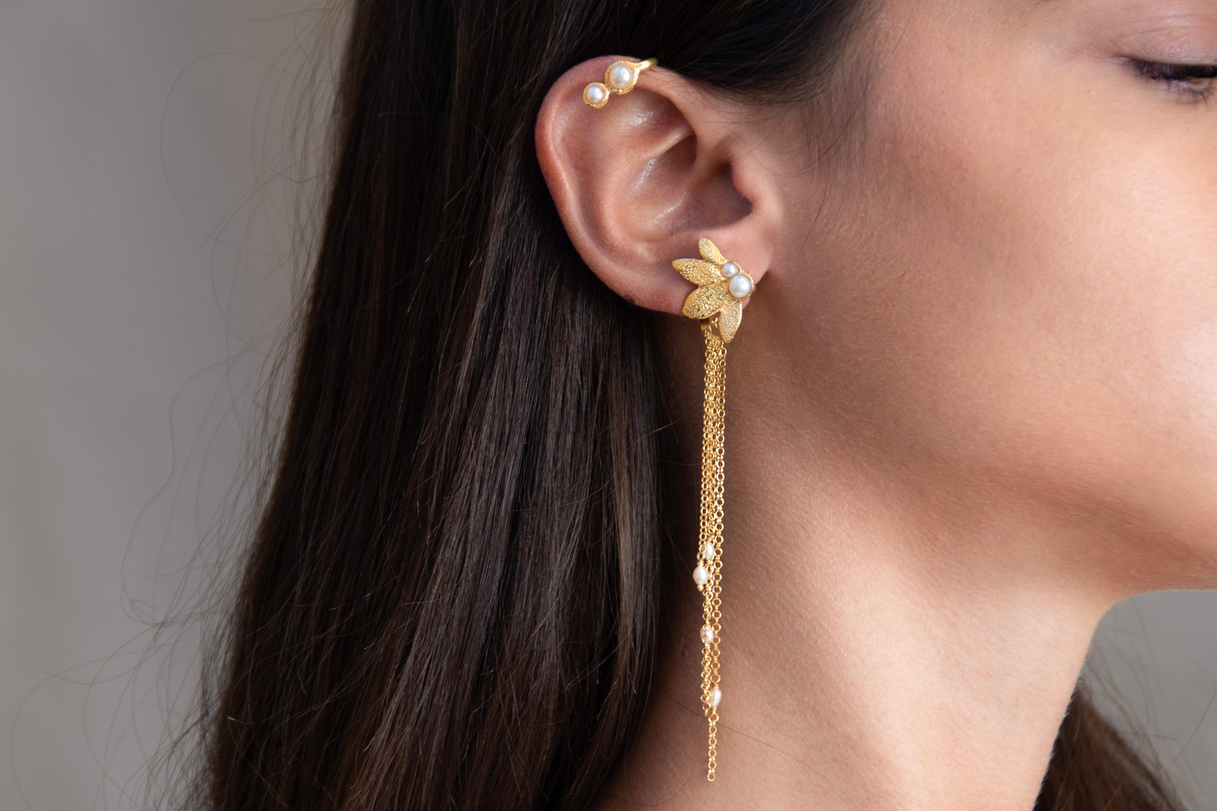 Ear cuff maxi: scopri gli orecchini di tendenza