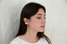 Load image into Gallery viewer, Calliope earring

