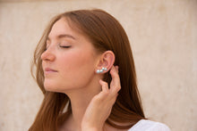 Load image into Gallery viewer, Afrodite Essential earrings
